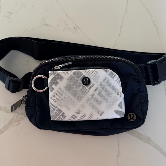 Lululemon Crossbody Bag & Card Case - Picture 2 of 16